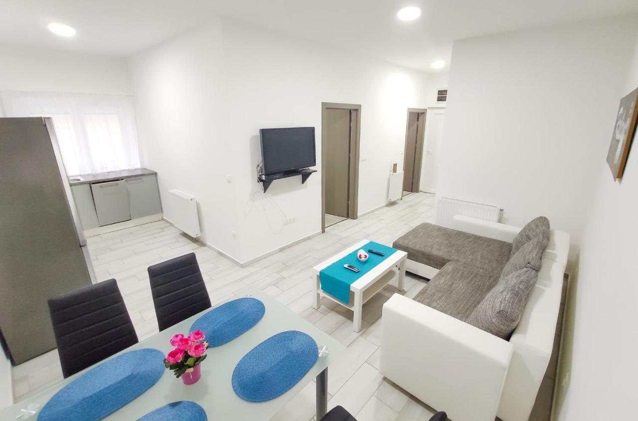 Trika Apartman Sárvár Zewnętrze zdjęcie
