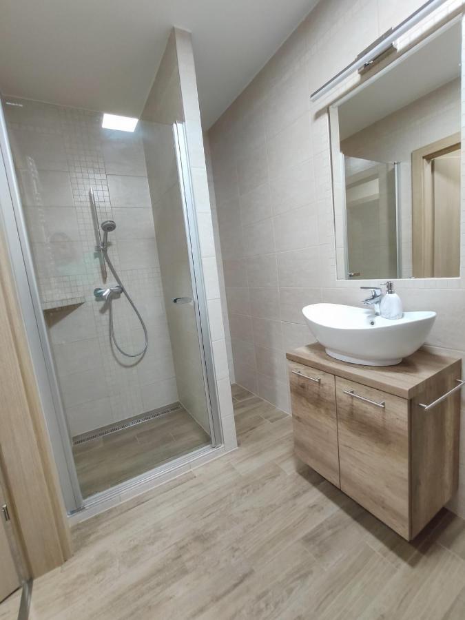 Trika Apartman Sárvár Zewnętrze zdjęcie