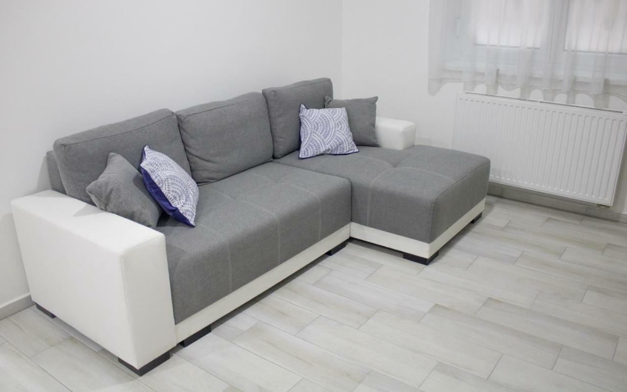 Trika Apartman Sárvár Zewnętrze zdjęcie